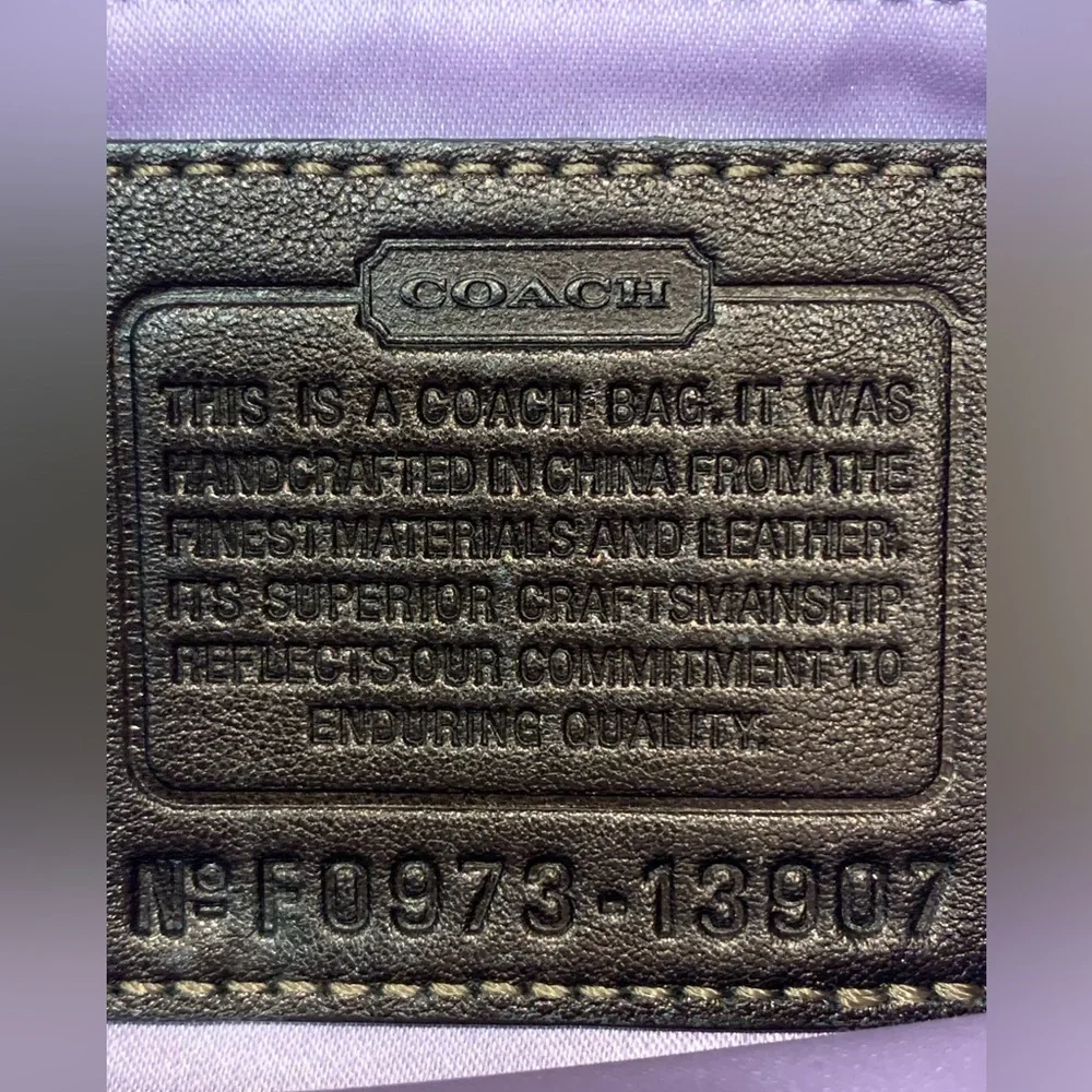 Coach Garnet Signature Sateen handbag (2009) - Picture 12 of 15